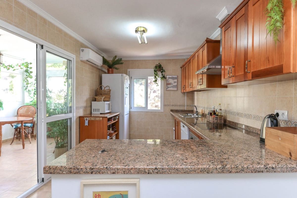 5 quarto Casa em Banda para venda em Tolox - 175 000 € (Ref: 10128585)