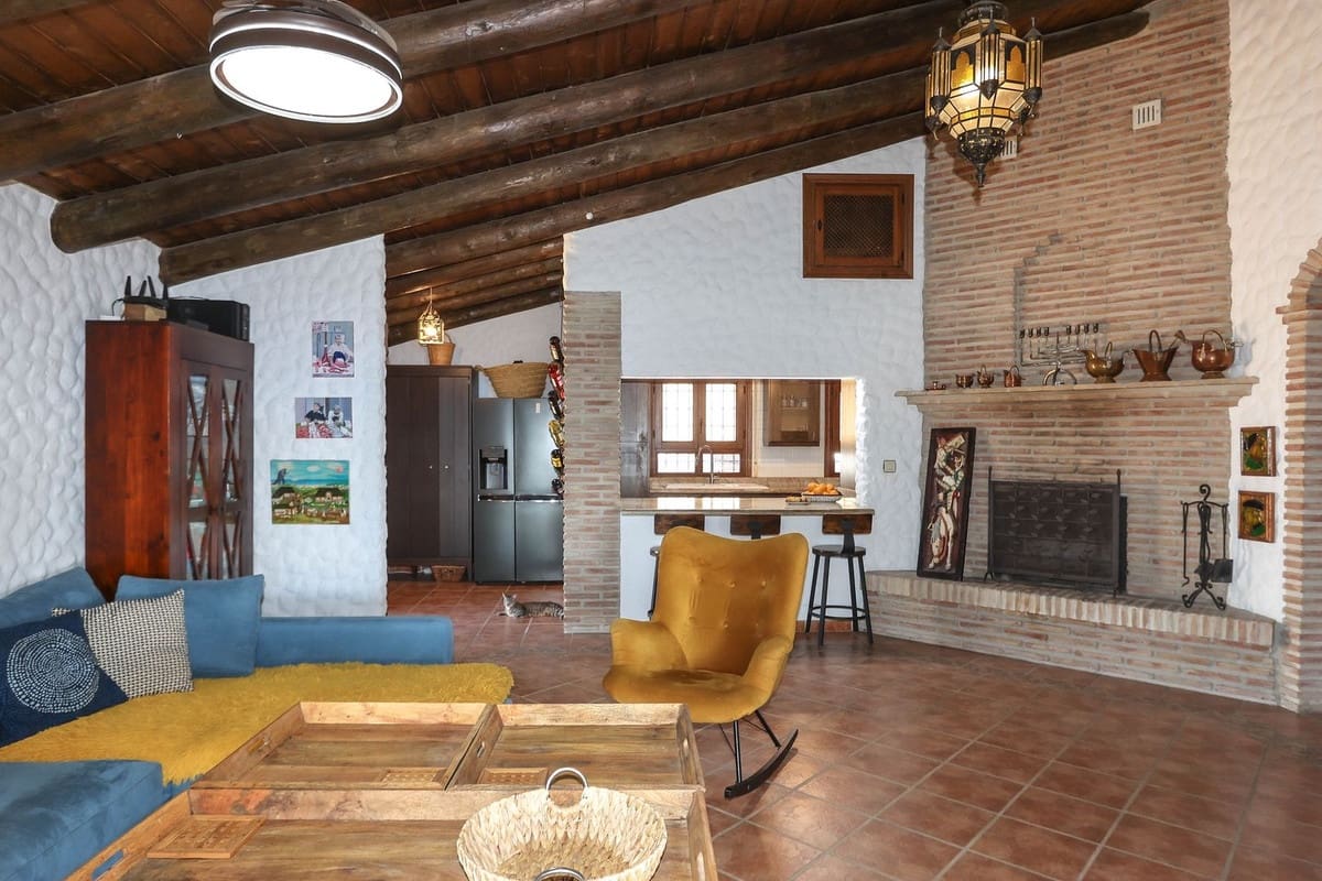 4 sovrum Villa till salu i Alozaina med pool garage - 575 000 € (Ref: 10128586)