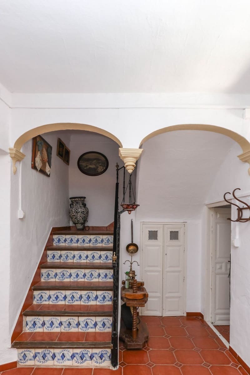5 bedroom Townhouse for sale in Tolox - € 534,000 (Ref: 10128587)