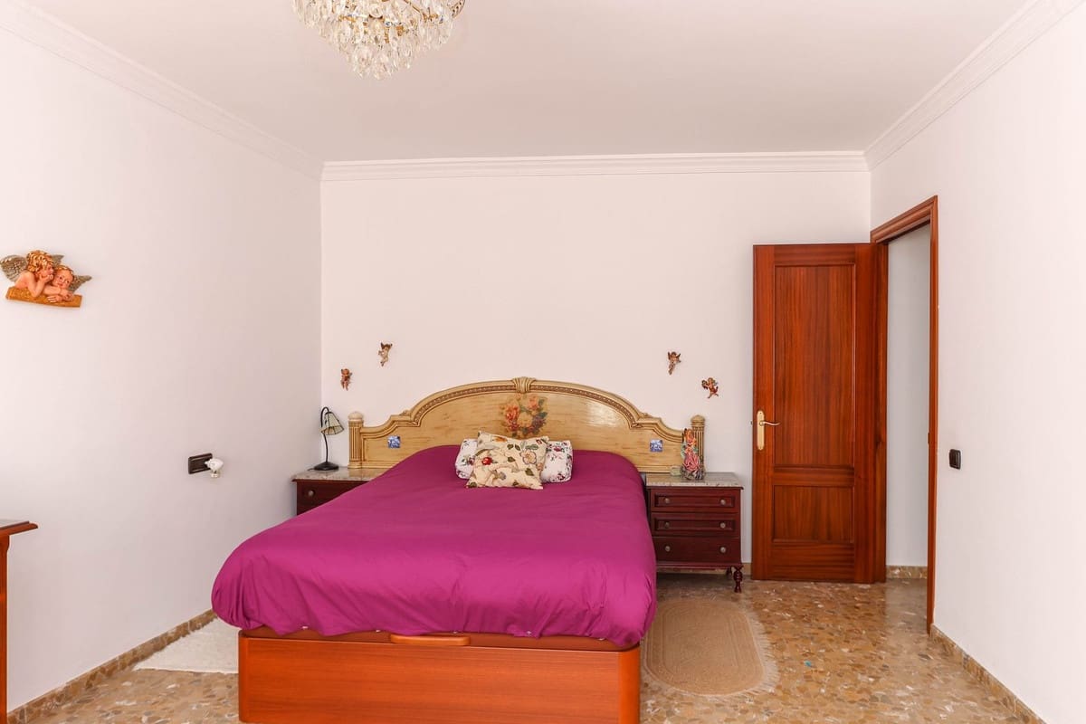 4 bedroom Townhouse for sale in Casarabonela with garage - € 1,000,000 (Ref: 10128588)