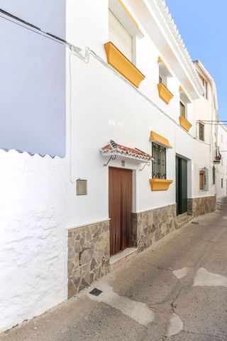 4 bedroom Townhouse for sale in Casarabonela with garage - € 1,000,000 (Ref: 10128588)