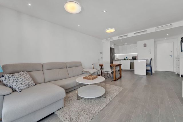 2 bedroom Apartment for sale in Benalmádena pueblo, Benalmádena with pool garage - € 420,000 (Ref: 10128590)