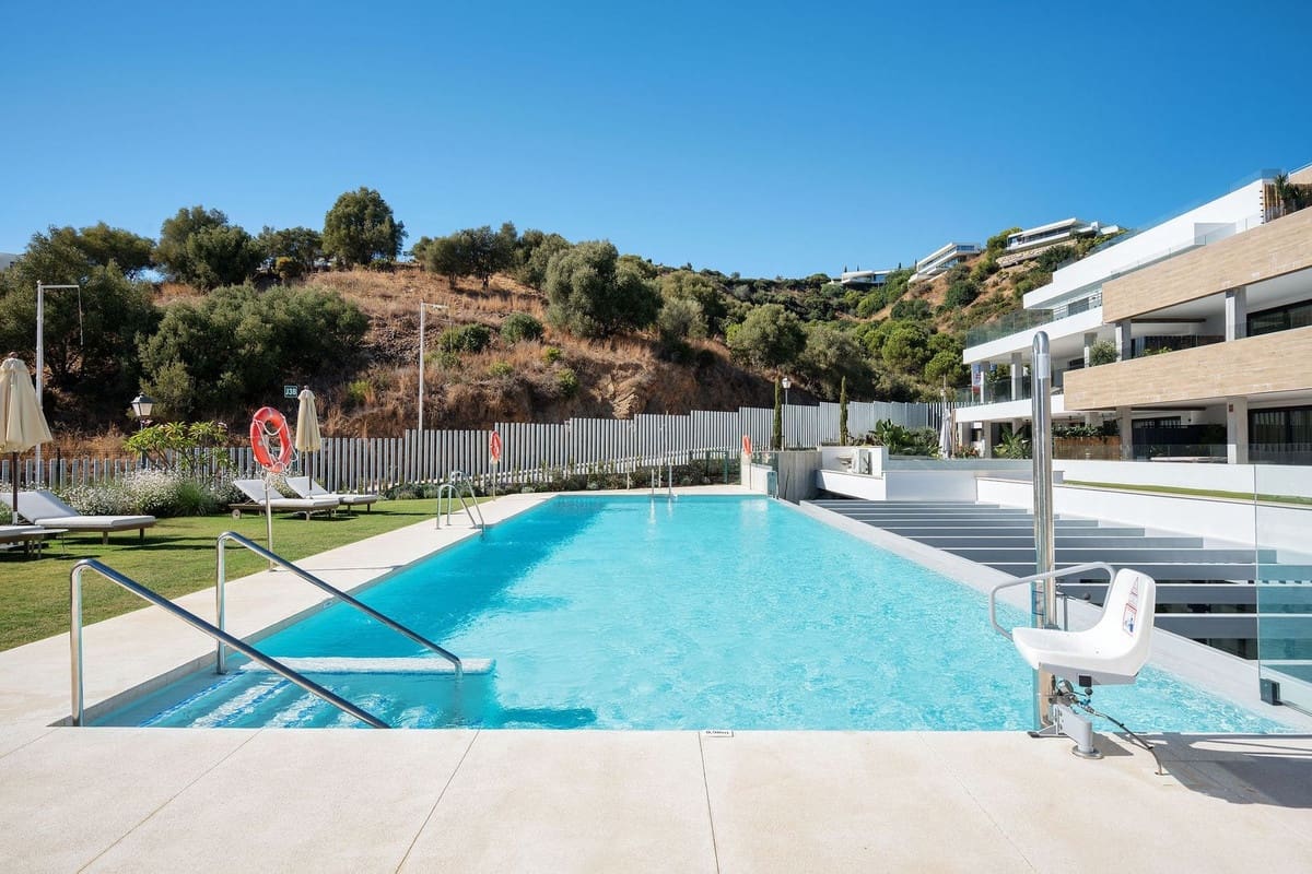 2 chambre Appartement à vendre à Marbella avec piscine garage - 685 000 € (Ref: 10128595)