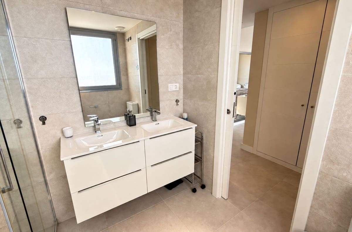 Apartamento de 3 habitaciones en Las Lagunas de Mijas en venta con piscina garaje - 1.170.000 € (Ref: 10128596)