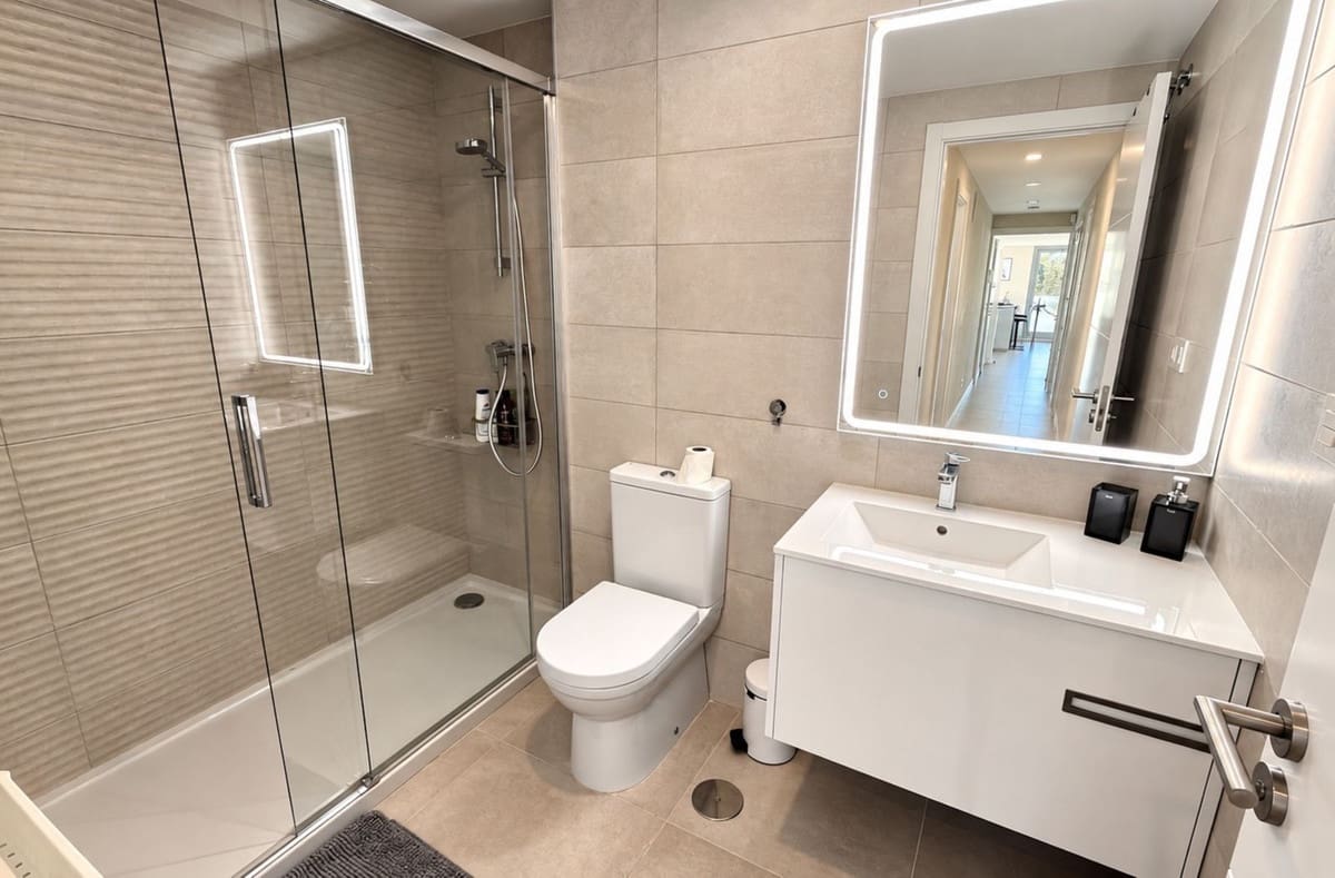 Apartamento de 3 habitaciones en Las Lagunas de Mijas en venta con piscina garaje - 1.170.000 € (Ref: 10128596)