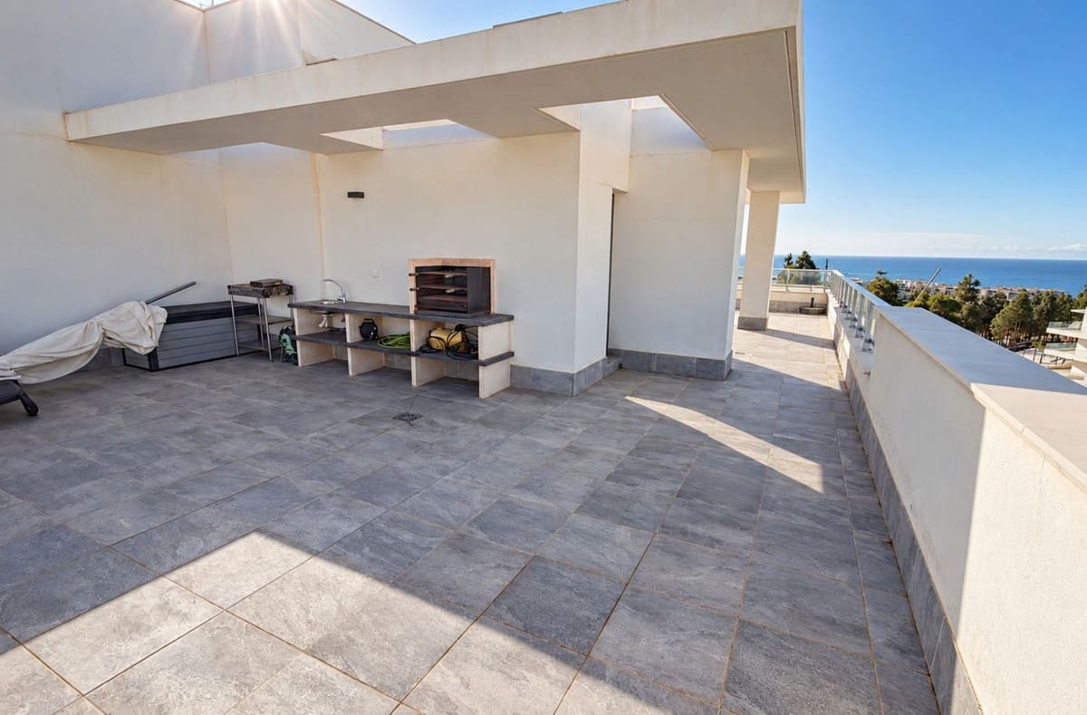 Apartamento de 3 habitaciones en Las Lagunas de Mijas en venta con piscina garaje - 1.170.000 € (Ref: 10128596)