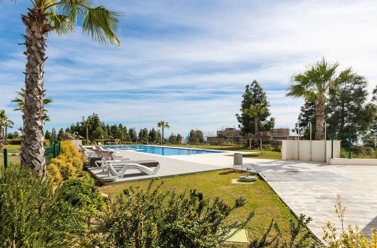Apartamento de 3 habitaciones en Las Lagunas de Mijas en venta con piscina garaje - 1.170.000 € (Ref: 10128596)
