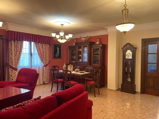 7 soverom Villa til salgs i Villanueva de la Concepcion med svømmebasseng garasje - € 595 000 (Ref: 10128602)
