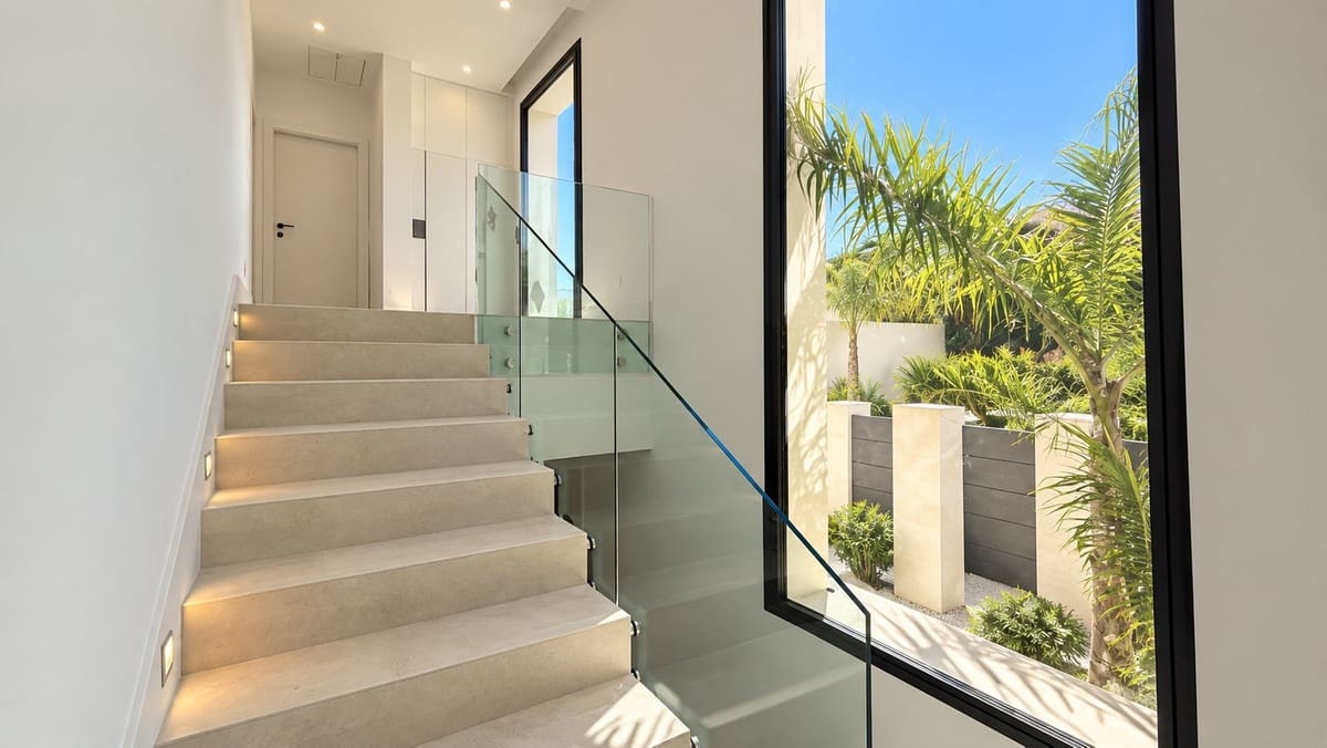 5 camera da letto Villa in vendita in Nueva Andalucia con piscina garage - 4.690.000 € (Rif: 10128607)