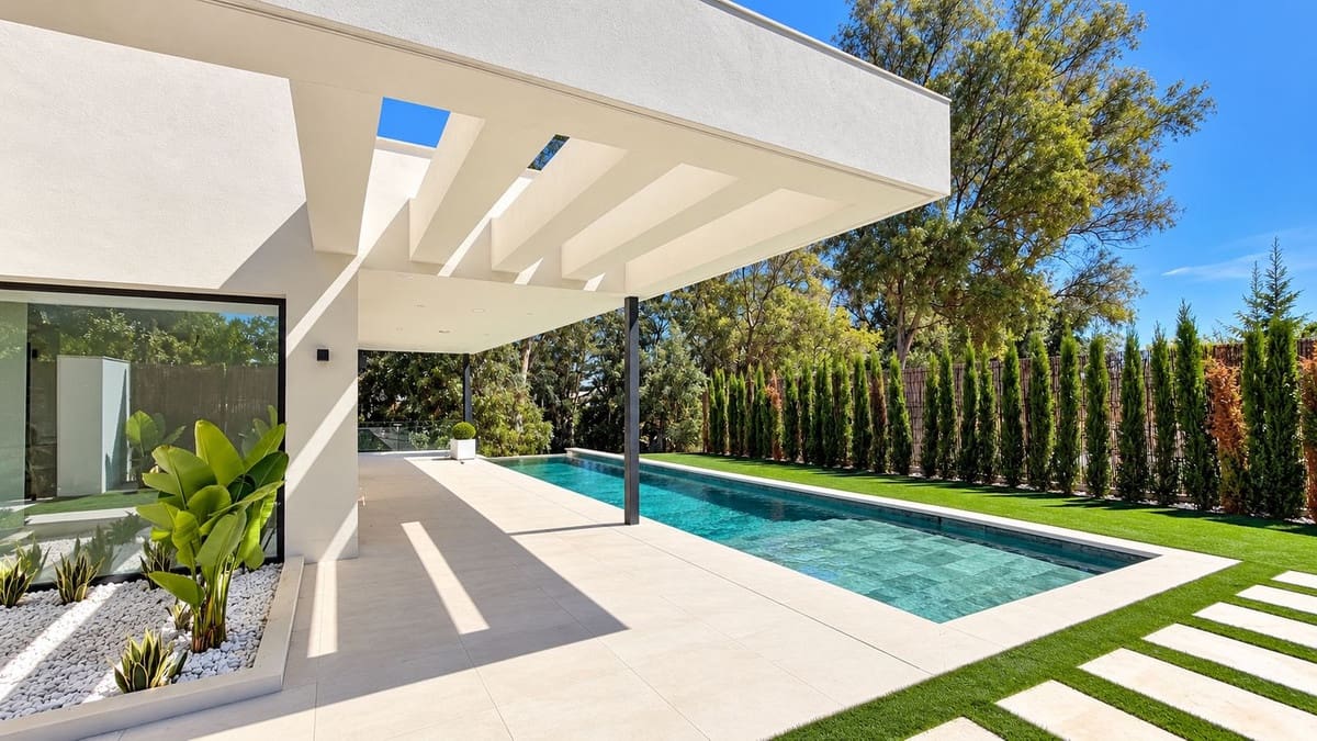 5 camera da letto Villa in vendita in Nueva Andalucia con piscina garage - 4.690.000 € (Rif: 10128607)