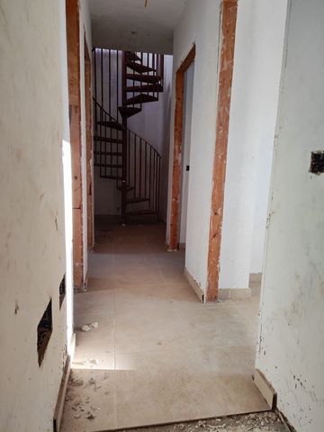 3 Zimmer Villa zu verkaufen in Alcaucín mit Pool Garage - 4.100.000 € (Ref: 10128609)