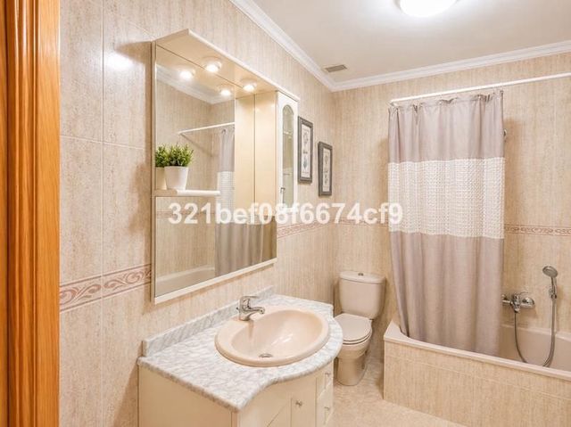 Apartamento de 2 habitaciones en Centro, Estepona en venta - 286.000 € (Ref: 10128621)
