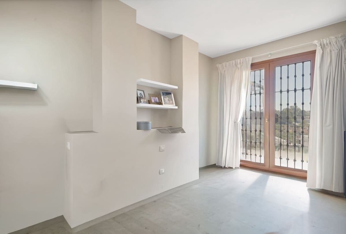 3 sypialnia Dom na sprzedaż w El Paraiso z basenem garażem - 715 000 € (Ref: 10128623)