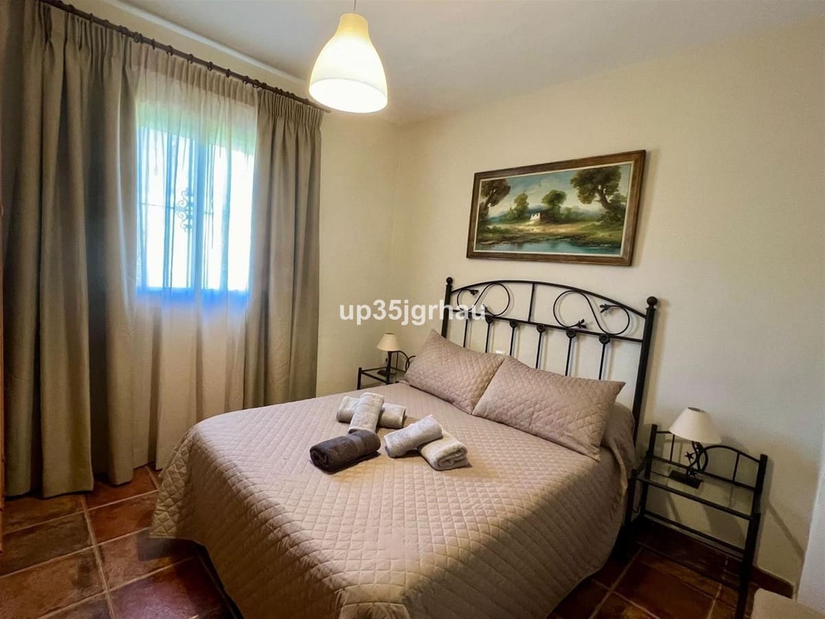 2 sovrum Villa till salu i Benarraba med pool garage - 265 000 € (Ref: 10128627)