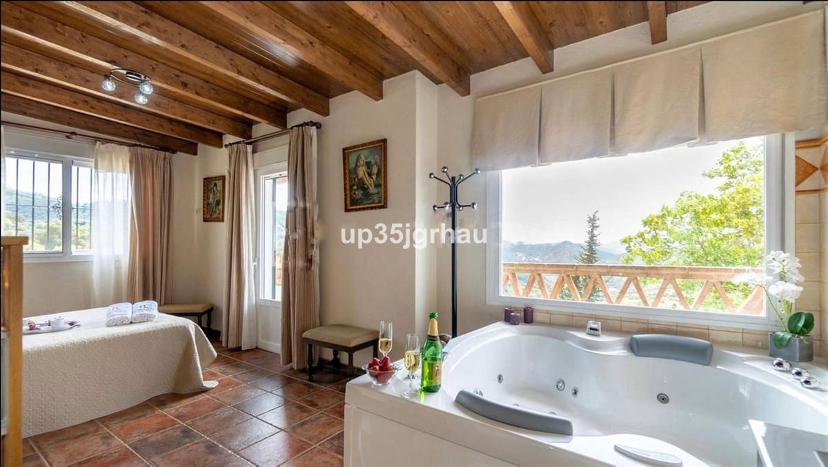2 sovrum Villa till salu i Benarraba med pool garage - 265 000 € (Ref: 10128627)