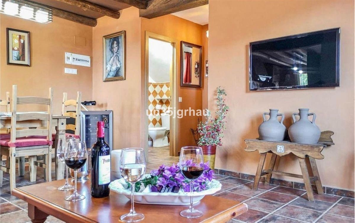 2 sovrum Villa till salu i Benarraba med pool garage - 265 000 € (Ref: 10128627)