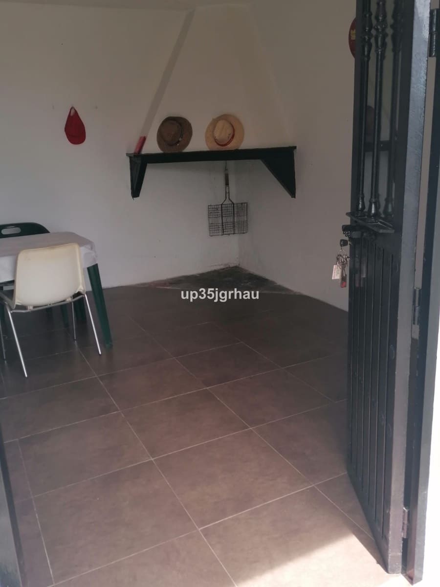 2 bedroom Finca/Country House for sale in Benalauria - € 169,900 (Ref: 10128629)