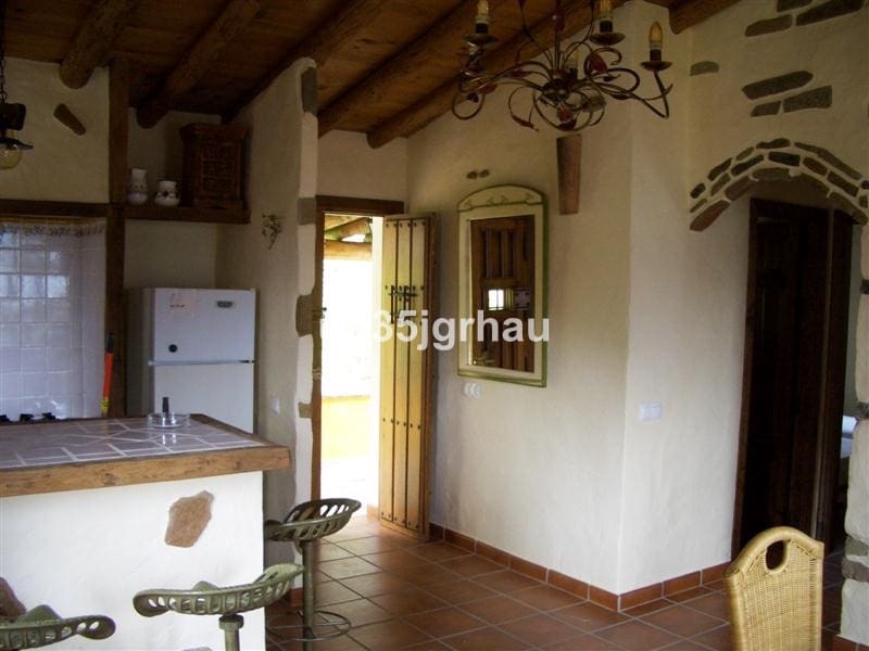 4 slaapkamer Finca/Landhuis te koop in Jubrique met zwembad garage - € 1.200.000 (Ref: 10128631)