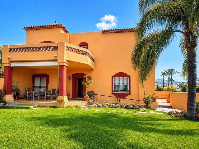 7 soveværelse Villa til salg i Bello Horizonte - Lindasol, Marbella med swimmingpool garage - € 2.195.000 (Ref: 10128635)