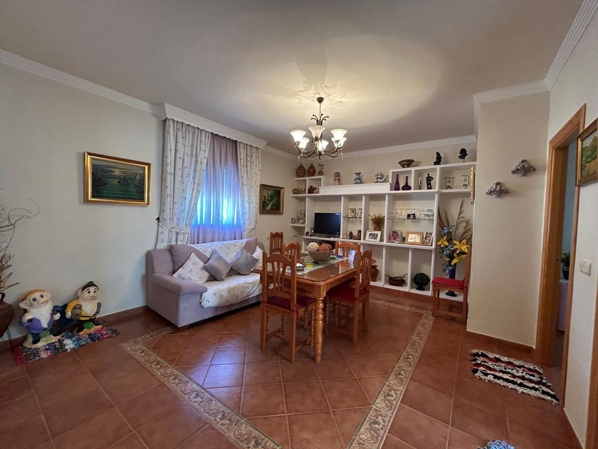 2 soverom Villa til salgs i Alora med svømmebasseng garasje - € 310 000 (Ref: 10128636)