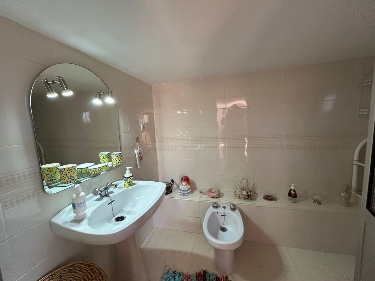 2 soverom Villa til salgs i Alora med svømmebasseng garasje - € 310 000 (Ref: 10128636)