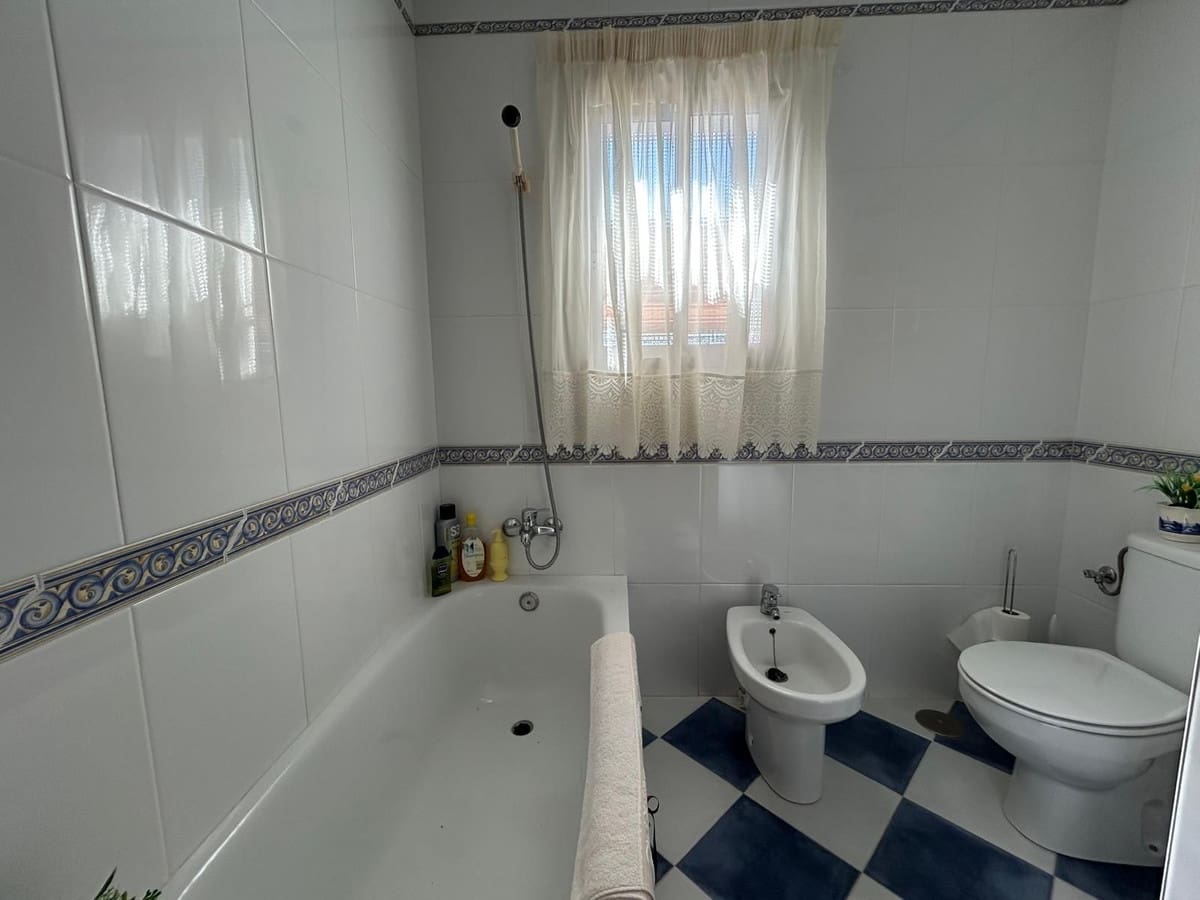 2 soverom Villa til salgs i Alora med svømmebasseng garasje - € 310 000 (Ref: 10128636)