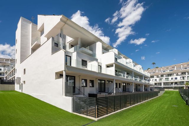 3 makuuhuone Huoneisto myytävänä paikassa Los Pacos, Fuengirola mukana uima-altaan 
autotalli - 375 000 € (Ref: 10128638)