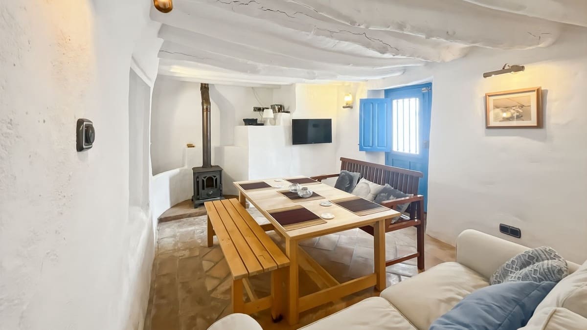 3 chambre Maison de Ville à vendre à Villanueva del Rosario - 198 500 € (Ref: 10128644)