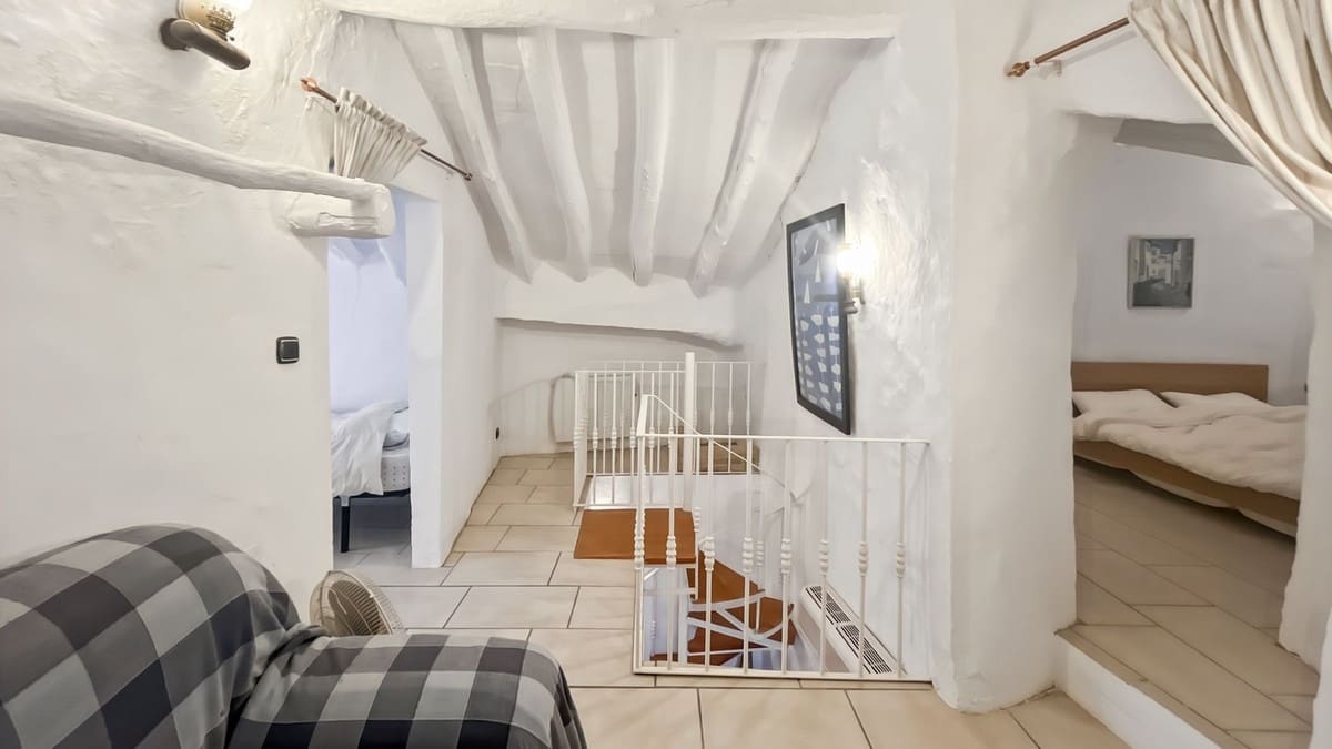 3 chambre Maison de Ville à vendre à Villanueva del Rosario - 198 500 € (Ref: 10128644)