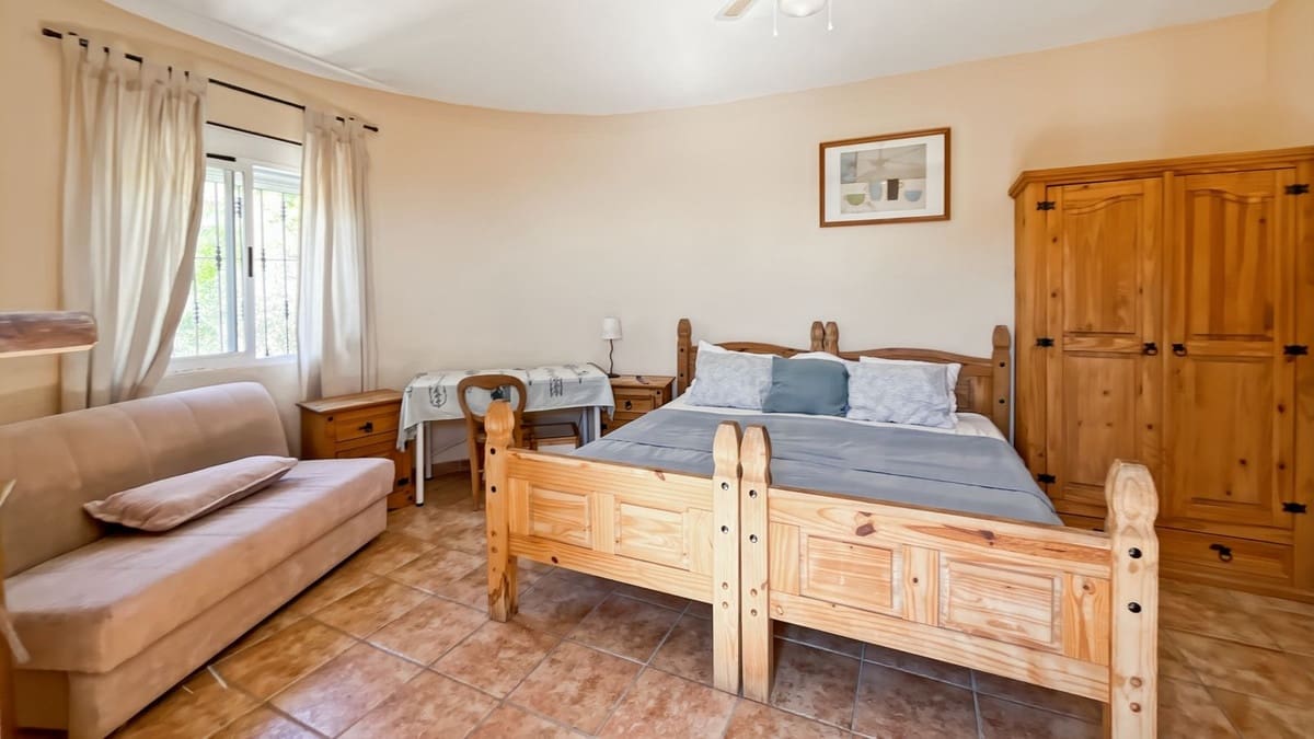 4 soverom Villa til salgs i Competa med svømmebasseng garasje - € 399 500 (Ref: 10128646)