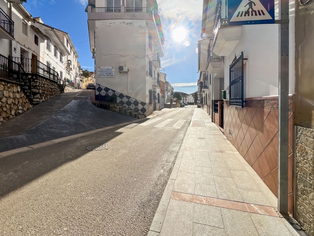 9 chambre Maison de Ville à vendre à Riogordo avec piscine garage - 295 000 € (Ref: 10128647)