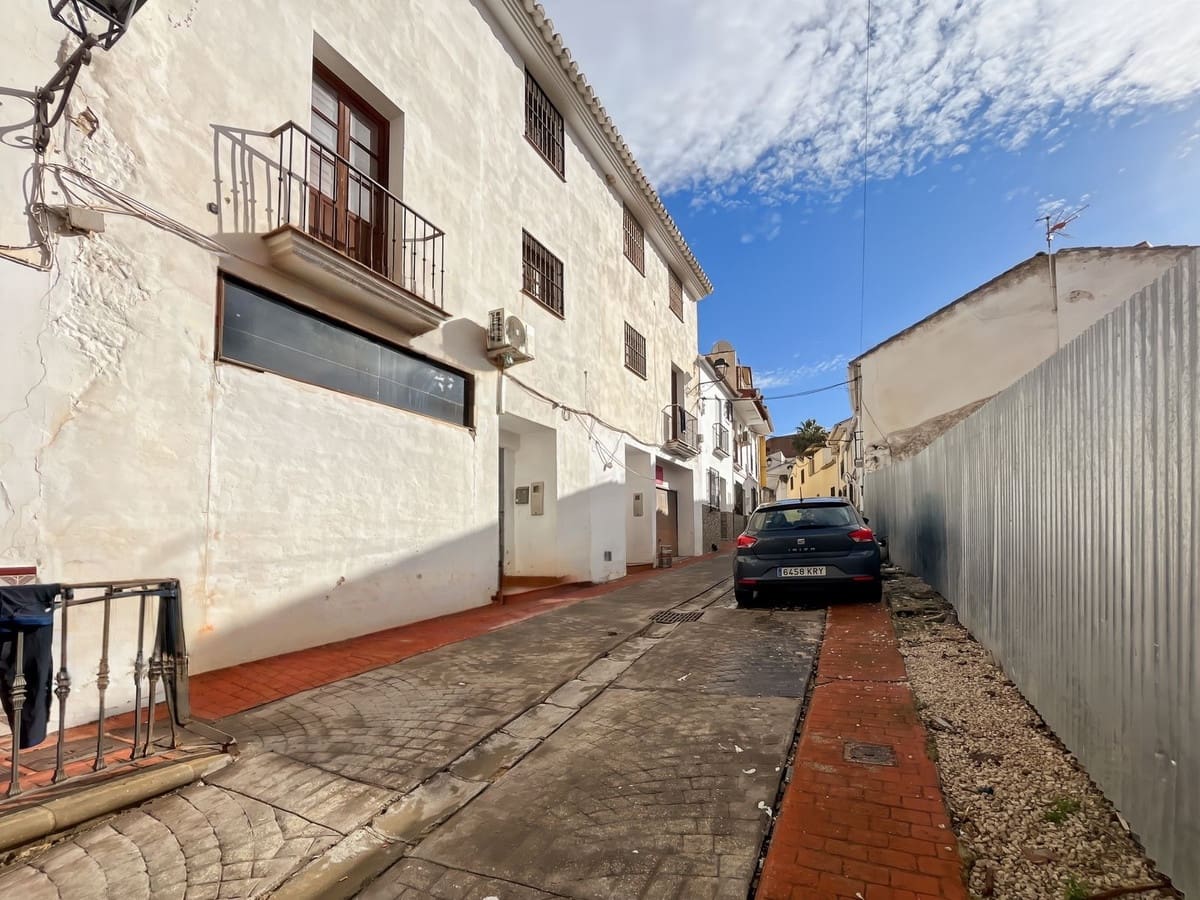 9 chambre Maison de Ville à vendre à Riogordo avec piscine garage - 295 000 € (Ref: 10128647)