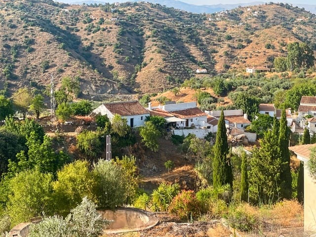 5 chambre Finca/Maison de Campagne à vendre à Comares - 260 000 € (Ref: 10128649)