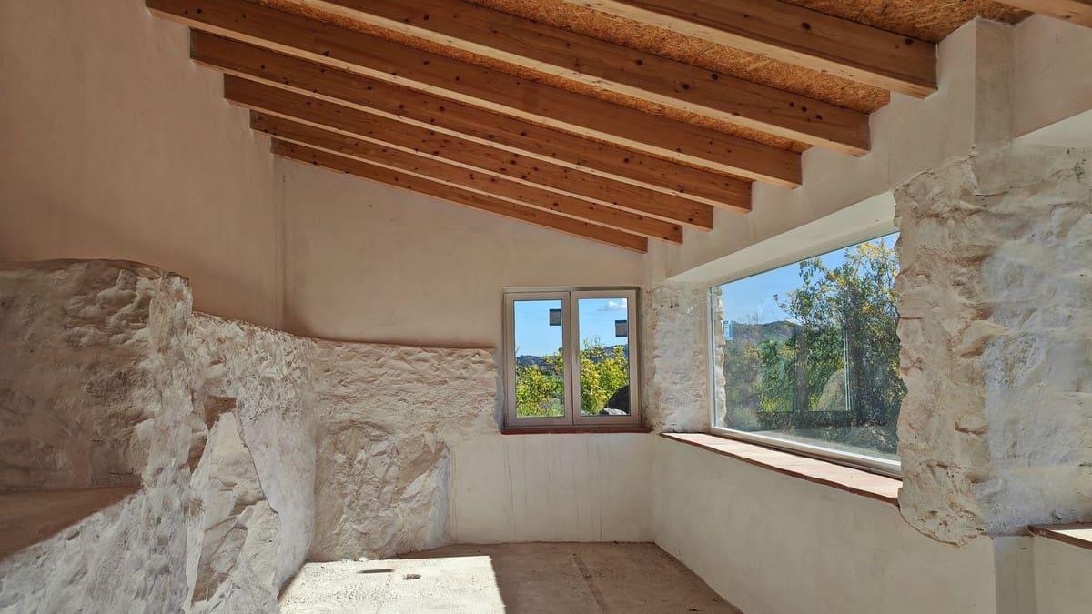 Finca/Casa Rural de 4 habitaciones en Casarabonela en venta con piscina garaje - 395.000 € (Ref: 10128650)