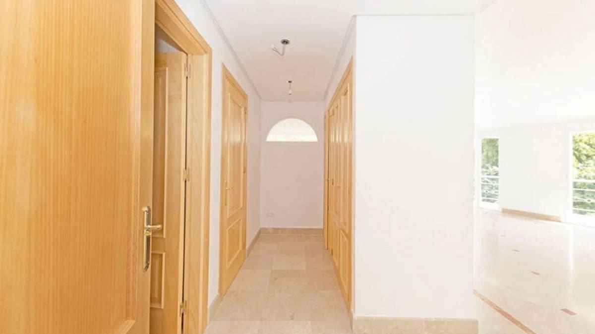 5 camera da letto Villa in vendita in Benahavis con piscina garage - 2.150.000 € (Rif: 10128651)