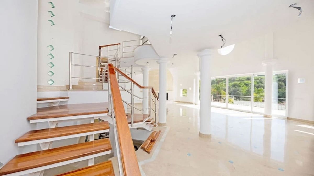 5 camera da letto Villa in vendita in Benahavis con piscina garage - 2.150.000 € (Rif: 10128651)