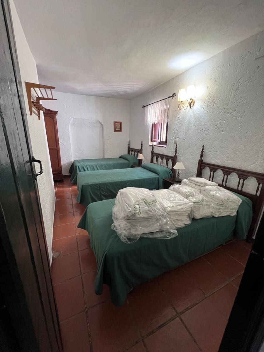 6 quarto Quinta/Casa Rural para venda em Ronda com piscina garagem - 2 900 000 € (Ref: 10128652)