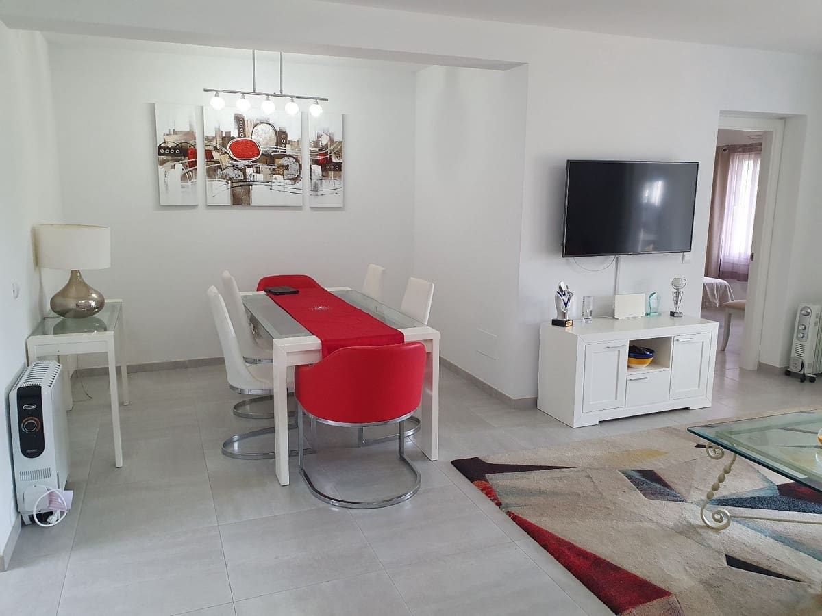 2 soverom Leilighet til salgs i El Paraiso med svømmebasseng garasje - € 425 000 (Ref: 10128654)