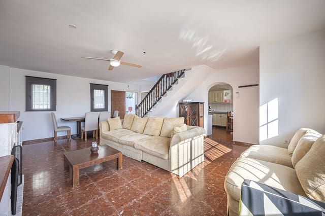 3 quarto Moradia para venda em El Padrón, Estepona com piscina garagem - 879 000 € (Ref: 10128655)