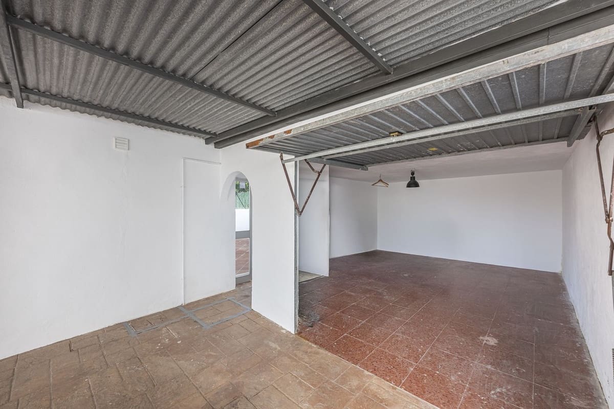 3 quarto Moradia para venda em El Padron com piscina garagem - 879 000 € (Ref: 10128655)