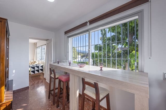 3 quarto Moradia para venda em El Padrón, Estepona com piscina garagem - 879 000 € (Ref: 10128655)
