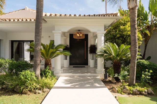 5 Zimmer Villa zu verkaufen in Saladillo-Benamara, Estepona mit Pool Garage - 3.985.000 € (Ref: 10128659)