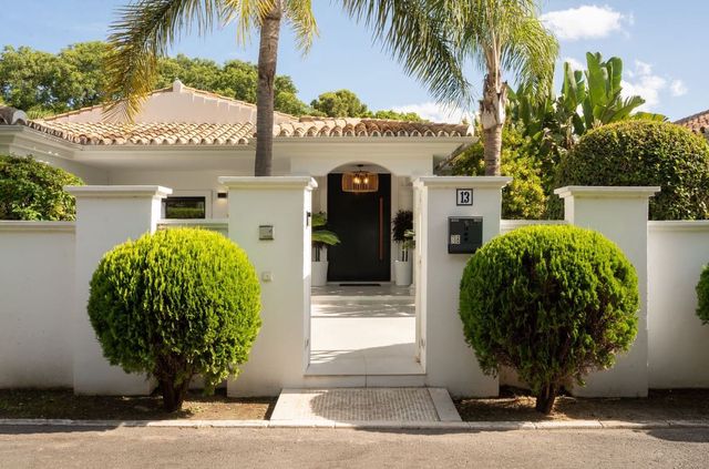 5 Zimmer Villa zu verkaufen in Saladillo-Benamara, Estepona mit Pool Garage - 3.985.000 € (Ref: 10128659)