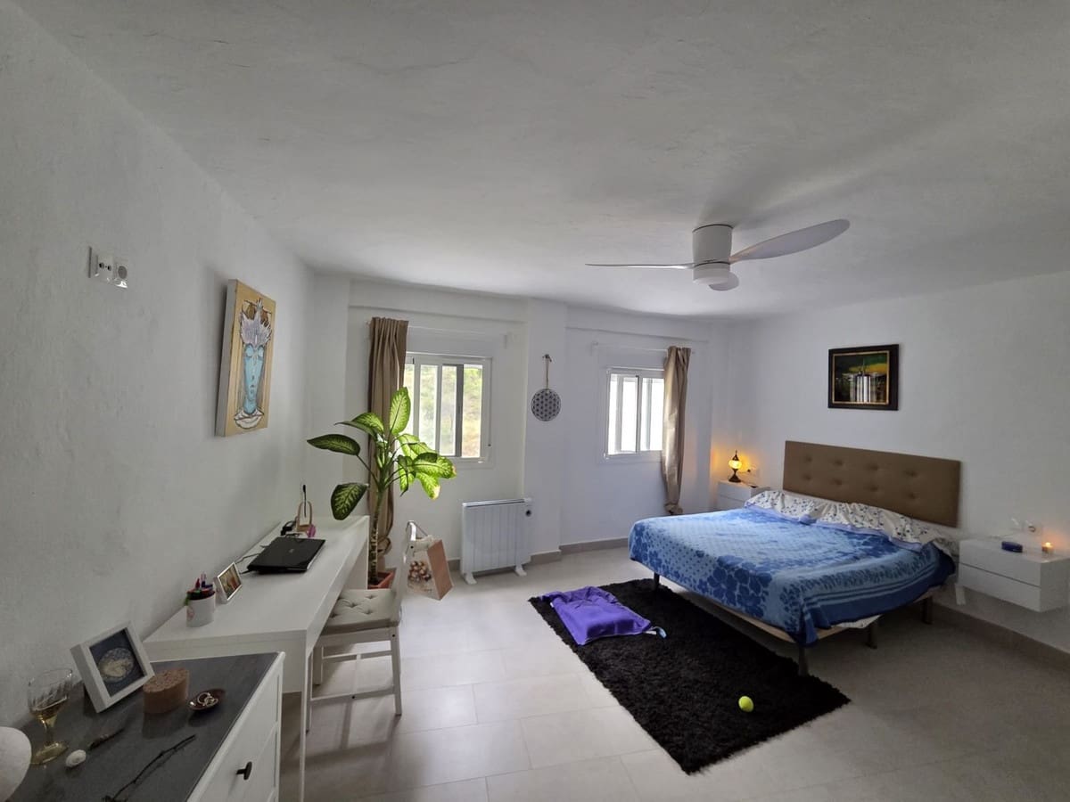 4 quarto Casa em Banda para venda em Tolox - 194 950 € (Ref: 10128660)