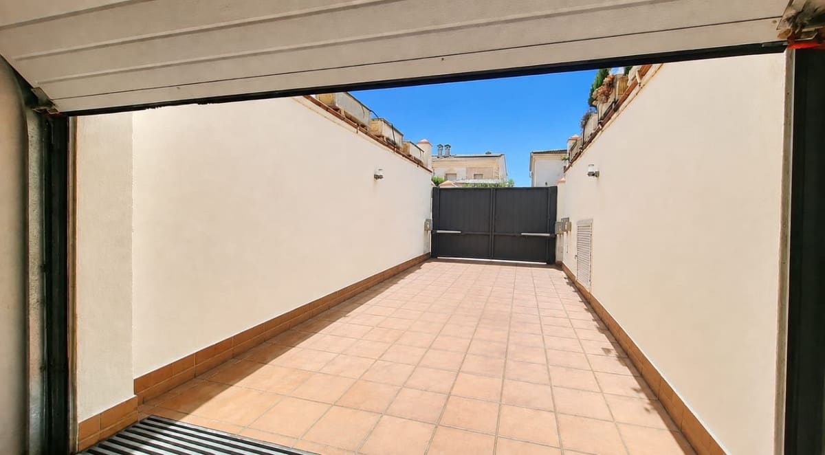 6 slaapkamer Villa te koop in Ronda met zwembad garage - € 650.000 (Ref: 10128661)