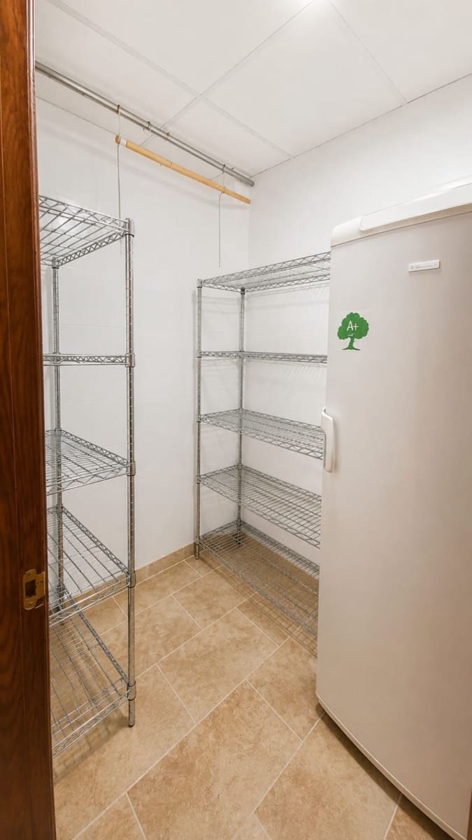 6 slaapkamer Villa te koop in Ronda met zwembad garage - € 650.000 (Ref: 10128661)