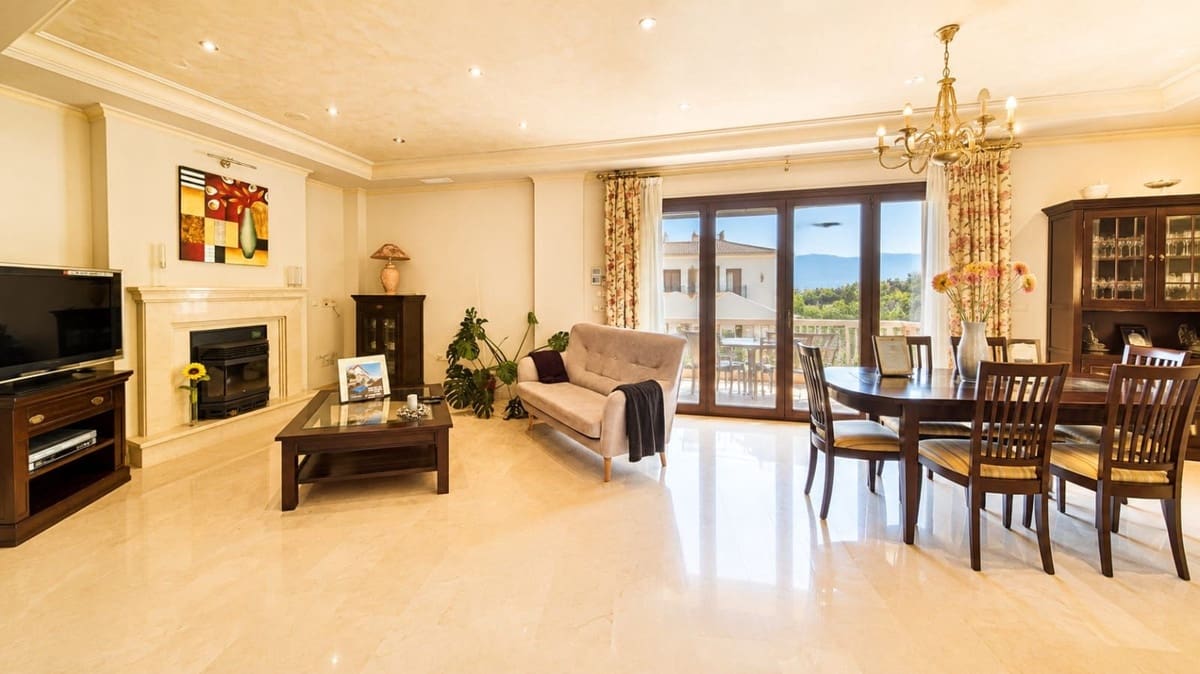 6 slaapkamer Villa te koop in Ronda met zwembad garage - € 650.000 (Ref: 10128661)
