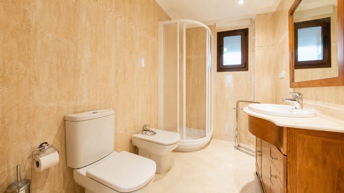 6 slaapkamer Villa te koop in Ronda met zwembad garage - € 650.000 (Ref: 10128661)