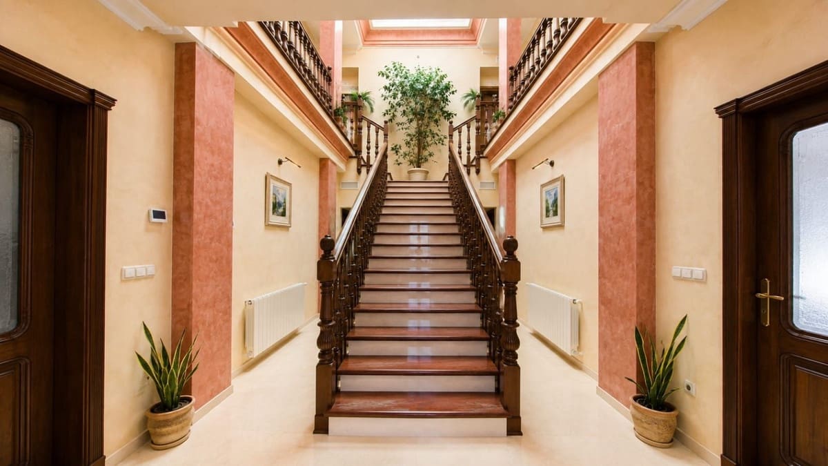 6 slaapkamer Villa te koop in Ronda met zwembad garage - € 650.000 (Ref: 10128661)