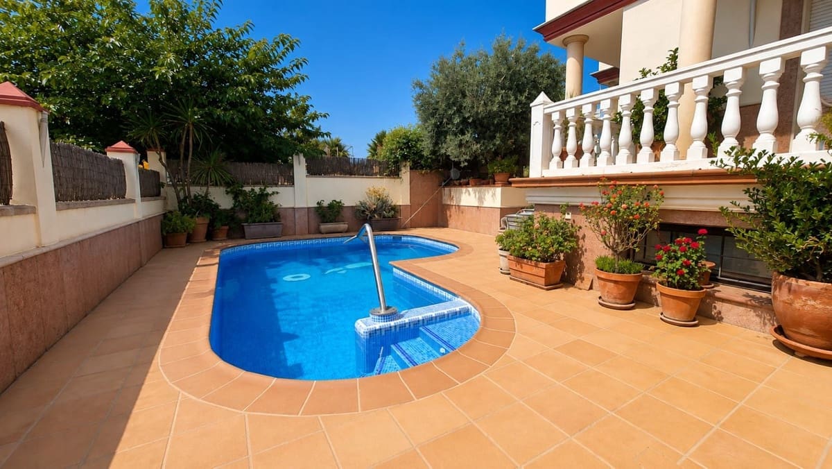 6 slaapkamer Villa te koop in Ronda met zwembad garage - € 650.000 (Ref: 10128661)